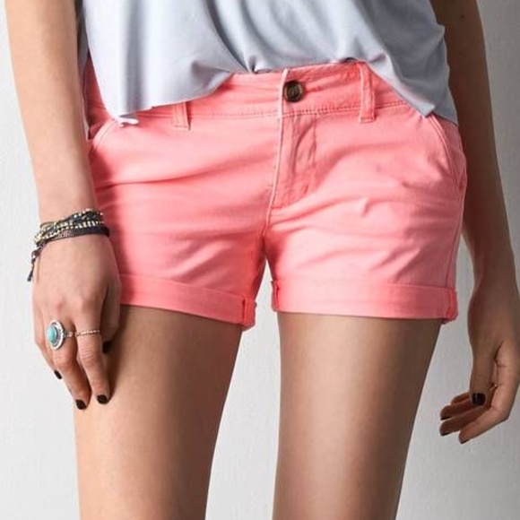 American Eagle Outfitters Pants - AEO Knockout Pink Twill Midi Chino Short Size 8